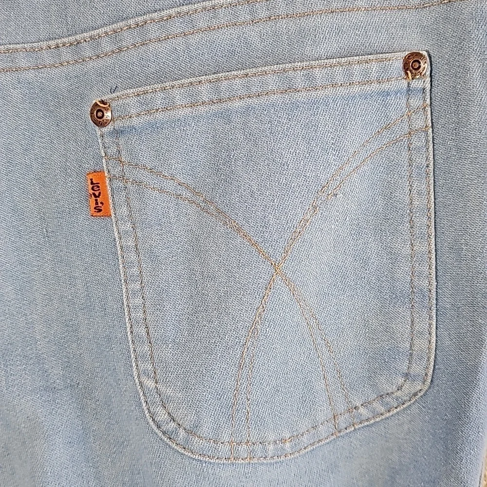 Vintage Levi's 535 Orange Tag.